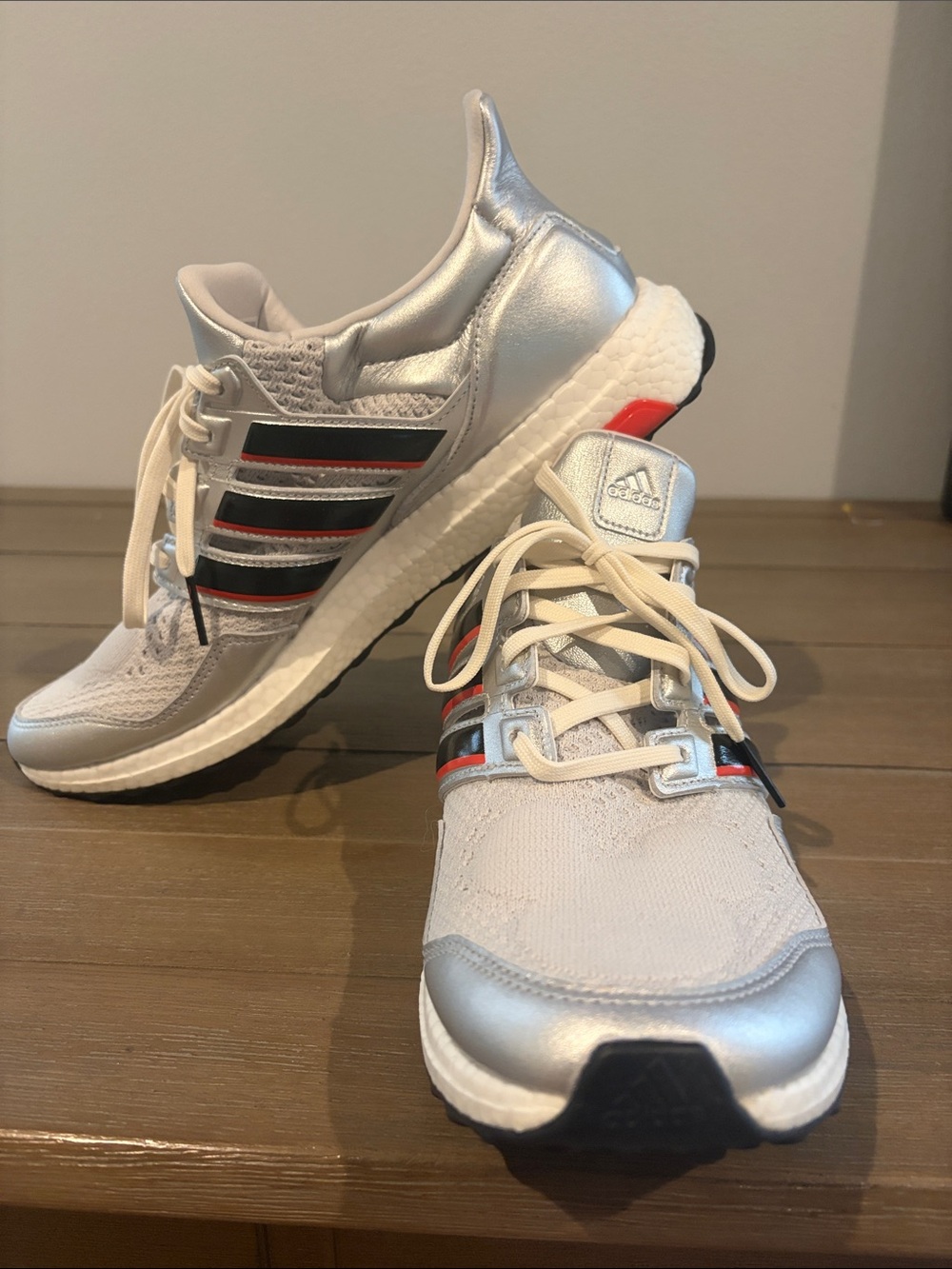 adidas Silver, White & Black Running Shoes with Red Accents. Disney 100 edition